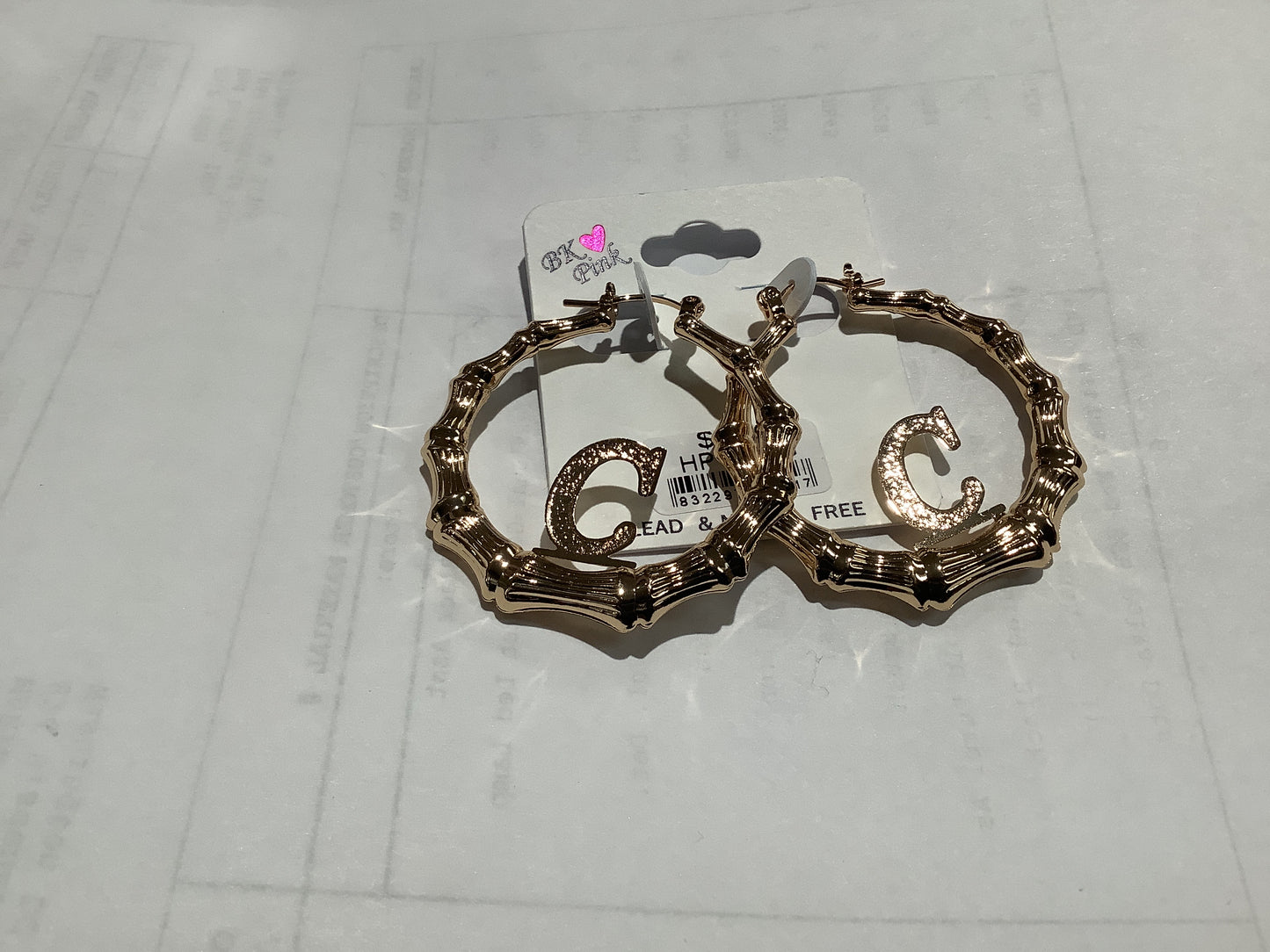 Gold initial bamboo earing-130cg : 40"