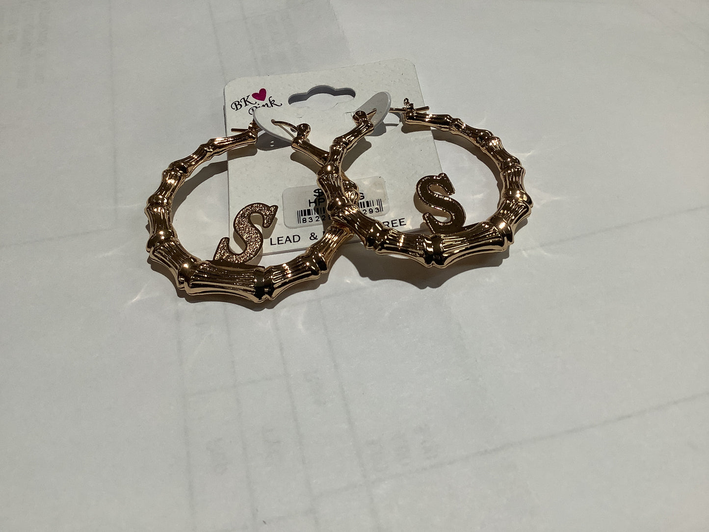 Gold initial bamboo earing-130sg : 40"