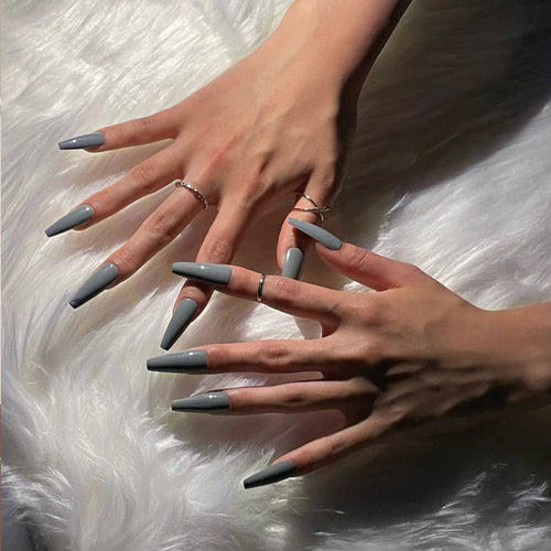 Gold finger Trendy nails. GC08