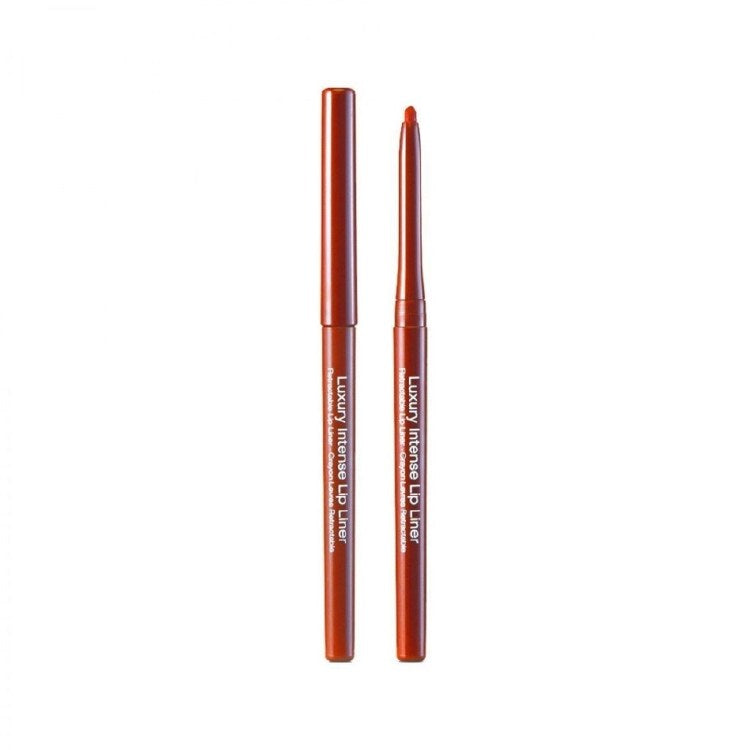 Kiss luxury intense lip liner. Bright red. KLPL07