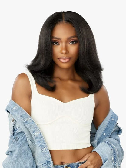 Sensationnel Curls Kinks & CO Y part Kinky straight 18” wig