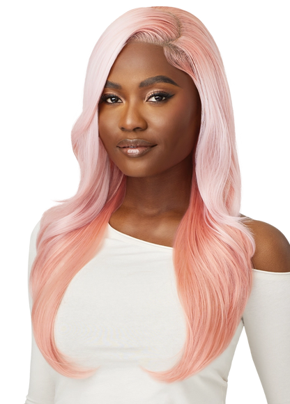 Outre perfect hair line 13”x6” Lace  wig. DAIJAH