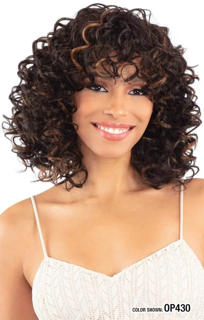 MODEL MODEL BESTIE WIG. KAIDA