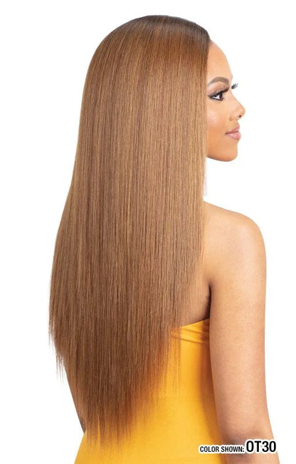 Model Model Gardenia 9pc clip in yaky straight 18"